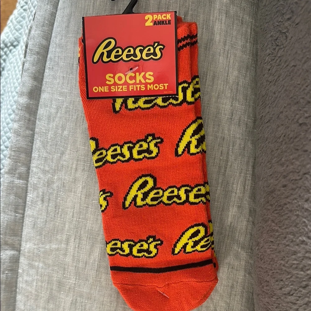 2 PACK ANKLE SOCKS Reese’s